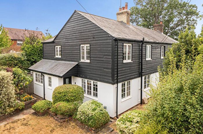 4 Bedroom Semi-Detached House For Sale In Parbrook, Billingshurst, RH14