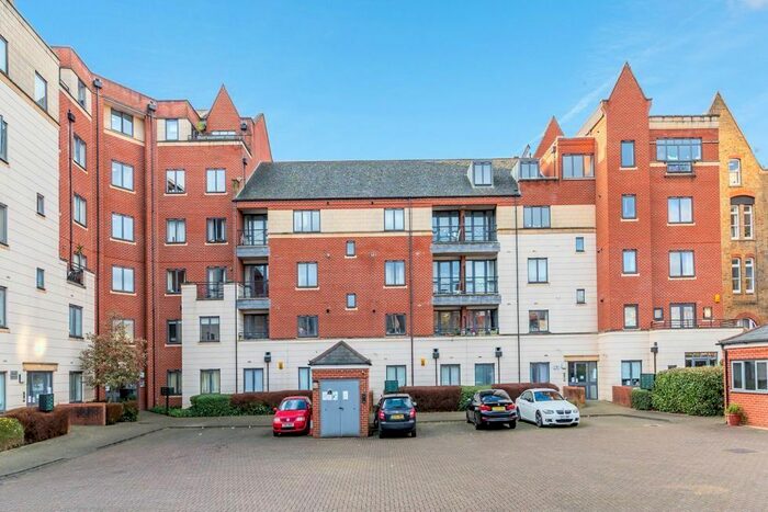 2 Bedroom Flat To Rent In Manor Gardens, London, N7