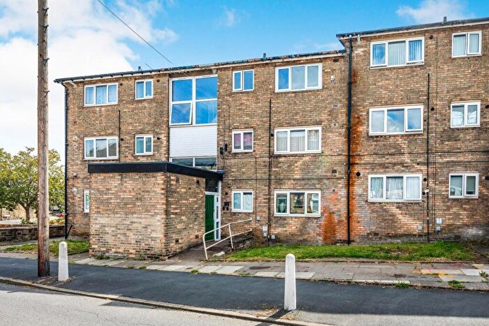 1 Bedroom Flat For Sale In Yew Lane, Sheffield, S5