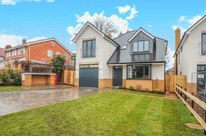 5 Bedroom Detached House To Rent In Oakhill Avenue, HA5