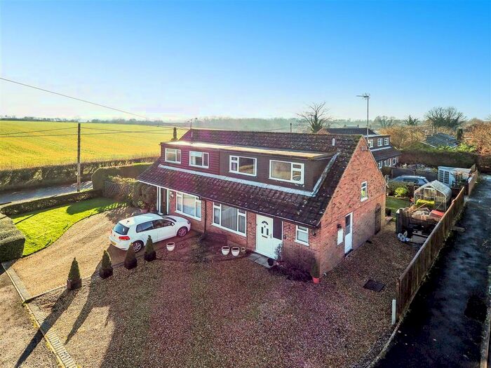 3 Bedroom Semi-Detached House For Sale In Sunnybank, Red Post Bridge, Andover SP11