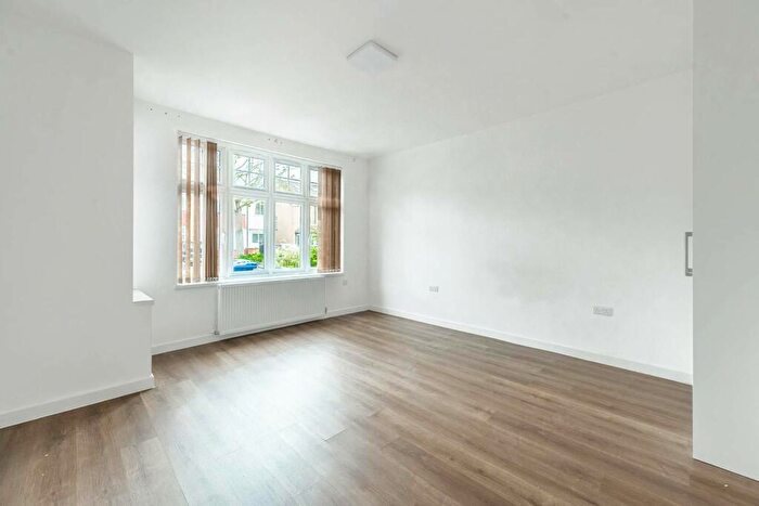 2 Bedroom Flat To Rent In Westmorland Road, Harrow, HA1