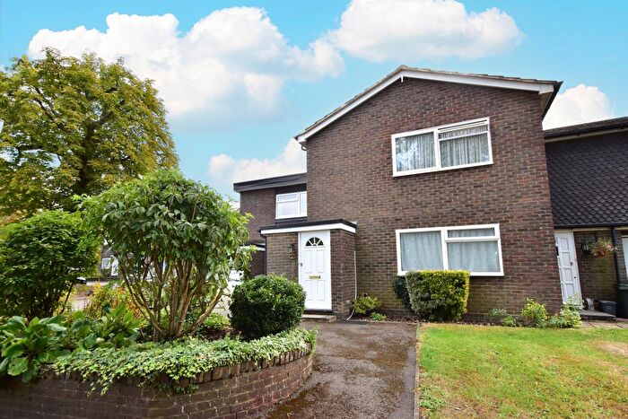 1 Bedroom Maisonette For Sale In Kitters Green, Abbots Langley, WD5
