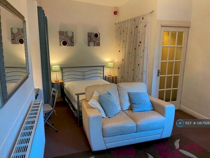 1 Bedroom Flat To Rent In Peel Street, Liverpool, L8