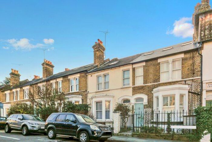 4 Bedroom Property To Rent In Halford Road, Richmond, TW10
