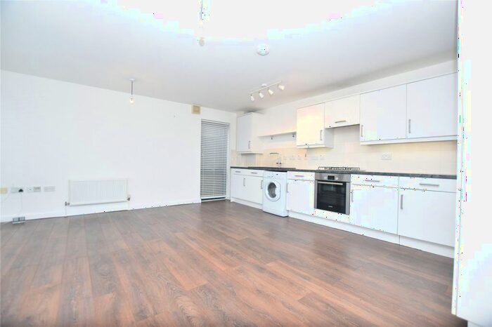 1 Bedroom Flat To Rent In Tennison Road, London, SE25
