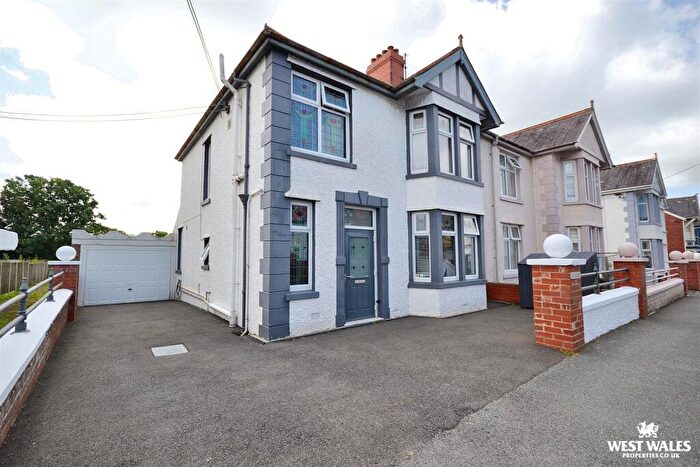3 Bedroom Semi-Detached House For Sale In Aberystwyth Road, Cardigan, SA43