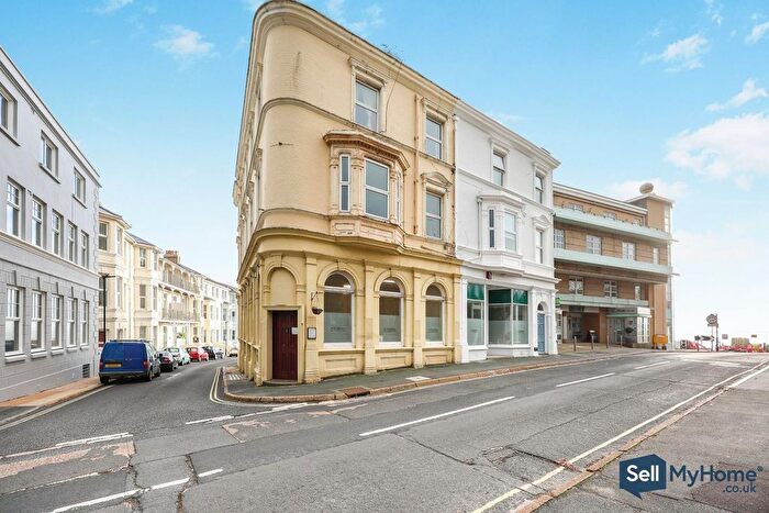 2 Bedroom Flat For Sale In Church Street, Ventnor, PO38
