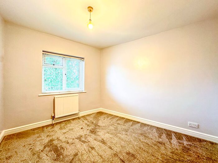 1 Bedroom Flat To Rent In Fourth Avenue, Garston, Watford, WD25