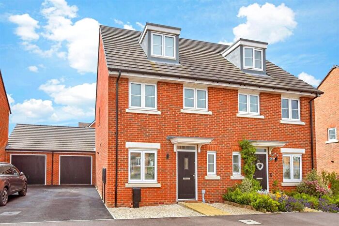 3 Bedroom Semi-Detached House For Sale In Longacres Way, Chichester, West Sussex, PO20
