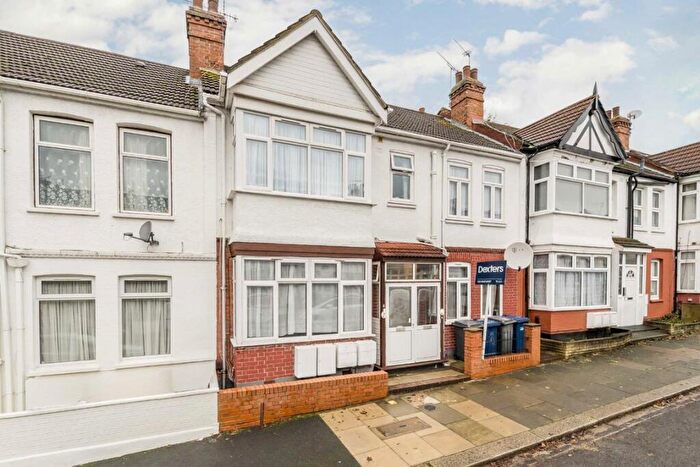 2 Bedroom Flat To Rent In Dartmouth Road, Hendon, NW4