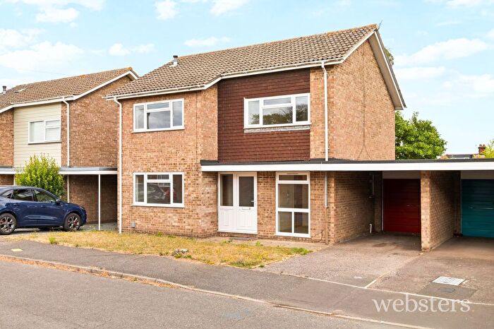 4 Bedroom Detached House For Sale In Chapel Court, Norwich, NR6