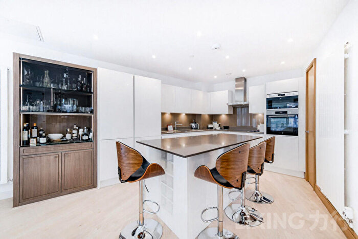 3 Bedroom Apartment For Sale In Crossharbour Plaza, Canary Wharf, E14