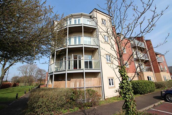 2 Bedroom Flat To Rent In Manor Park, High Heaton, NE7