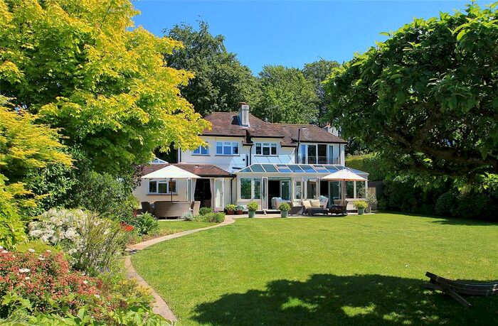 4 Bedroom Detached House For Sale In East Horsley, Leatherhead, Surrey, KT24