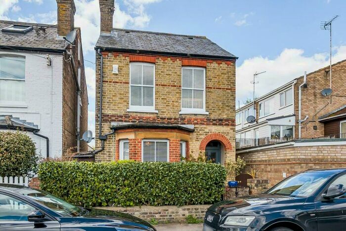 3 Bedroom Detached House To Rent In Vansittart Road, Windsor, SL4