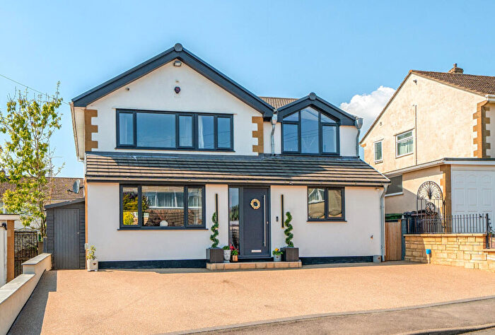 4 Bedroom Detached House For Sale In Burford Drive, Stroud, Gloucestershire, GL5