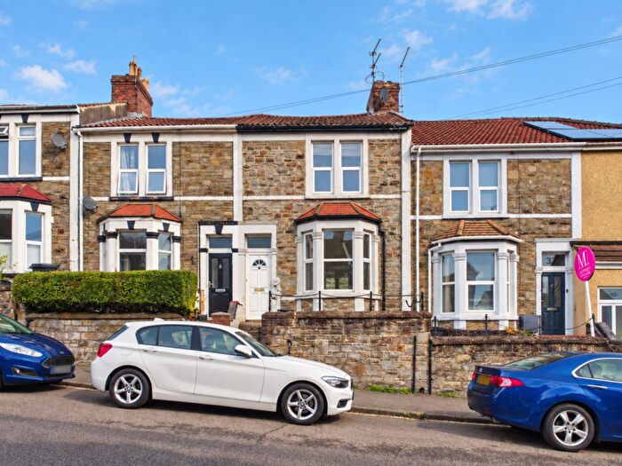 3 Bedroom House For Sale In Air Balloon Road, Bristol, BS5