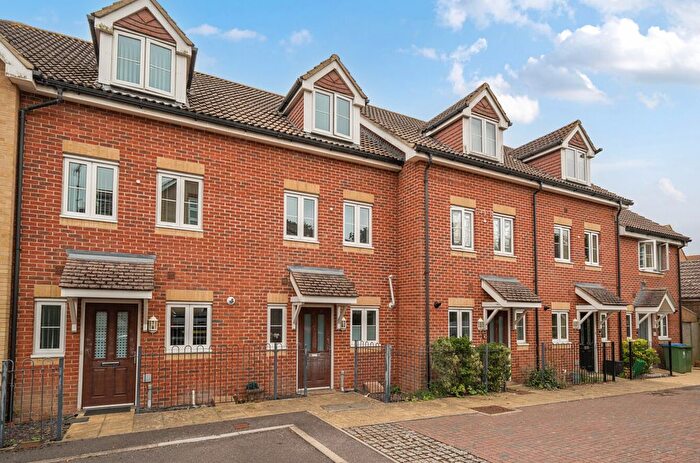 3 Bedroom Detached House For Sale In Grevillea Avenue, Titchfield Park, Hampshire, PO15