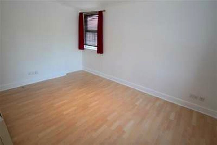 1 Bedroom Flat To Rent In Spencer Court, Farnborough, BR6