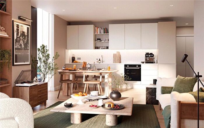 2 Bedroom Apartment For Sale In Victoria Riverside, Dantzic Street, Manchester, M4