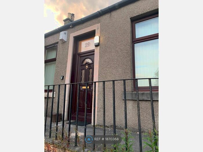 2 Bedroom Flat To Rent In Lawrence Street, Buckhaven, Leven, KY8