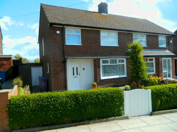 3 Bedroom Semi-Detached House To Rent In Harwood Road Liverpool, L19