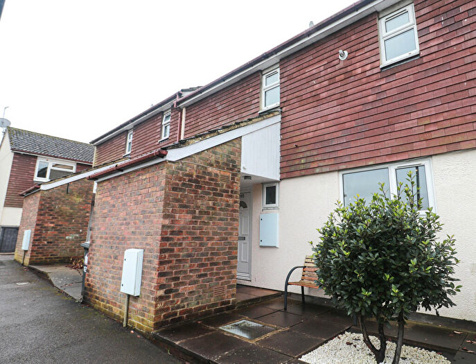 3 Bedroom Terraced House To Rent In Quetta Park, Church Crookham, Fleet, GU52