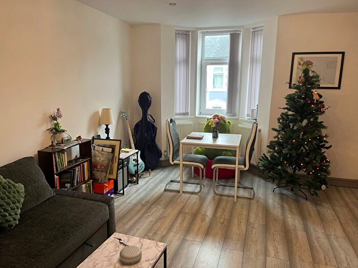 1 Bedroom Flat To Rent In Pomeroy Street, Cardiff, CF10