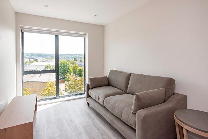 2 Bedroom Apartment To Rent In The Grain Store, Windsor Bridge Road, Bath, Somerset, BA2
