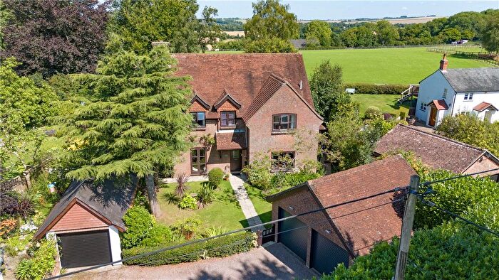 4 Bedroom Detached House For Sale In Main Road, Owslebury, Winchester, Hampshire, SO21