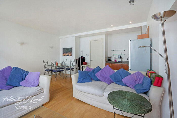 1 Bedroom Apartment For Sale In Gowers Walk, London, E1