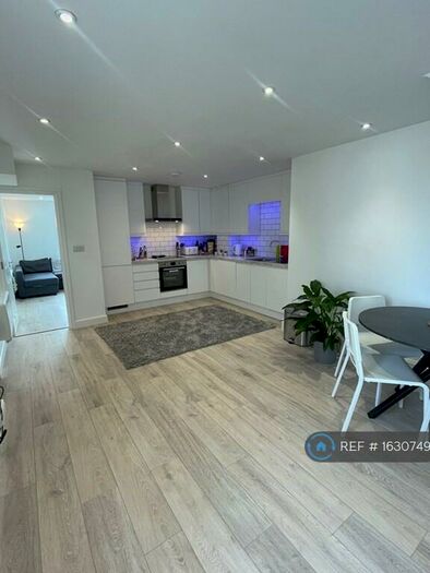 3 Bedroom Penthouse To Rent In Ranmoor Road, Sheffield, S10