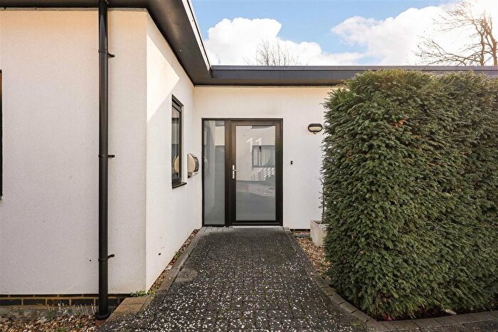 2 Bedroom Detached Bungalow To Rent In Langham House, Histon Road, Cambridge, CB4