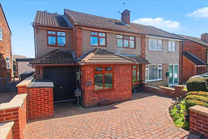 4 Bedroom Semi-Detached House For Sale In Kent Road, Giltbrook, Nottingham, NG16
