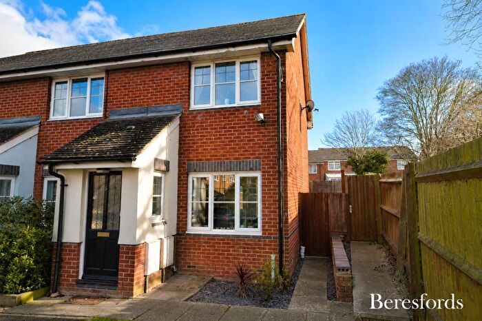 2 Bedroom End Of Terrace House To Rent In Skipper Court, CM7