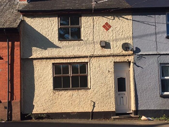 3 Bedroom Terraced House To Rent In Station Road, Cullompton, EX15