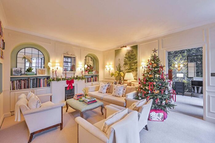 1 Bedroom Flat For Sale In Chelsea Manor Street, Chelsea, London, SW3