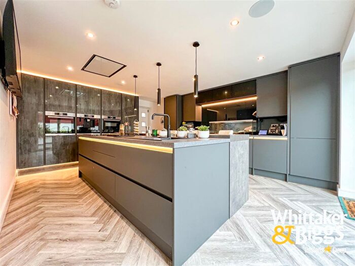 3 Bedroom Detached Bungalow For Sale In Willeton Street, Bucknall, ST2