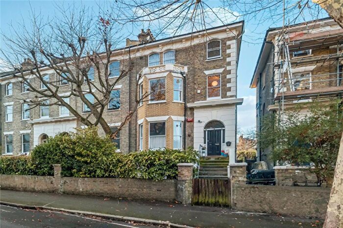 2 Bedroom Apartment For Sale In Breakspears Road, Brockley, London, SE4