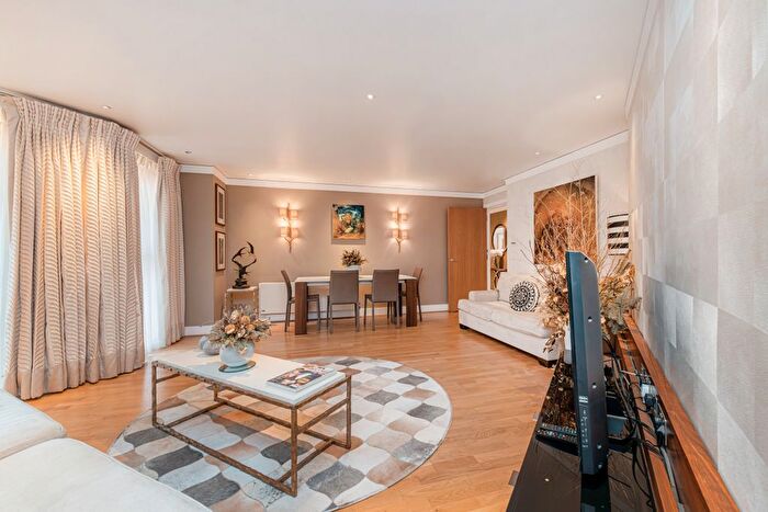 2 Bedroom Flat For Sale In Artillery Mansions, Victoria Street, Westminster, London, SW1H