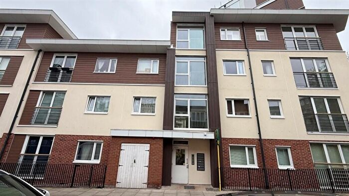 1 Bedroom Flat For Sale In Basire Street, London, N1
