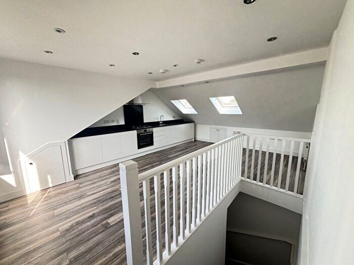 1 Bedroom Flat To Rent In Flat, Wards Road, Ilford, IG2