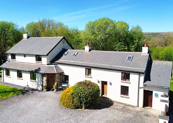 4 Bedroom Detached House For Sale In Rhiwceiliog Pencoed, Bridgend, CF35
