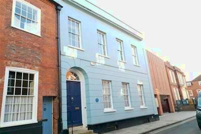 5 Bedroom House To Rent In Chichester, PO19