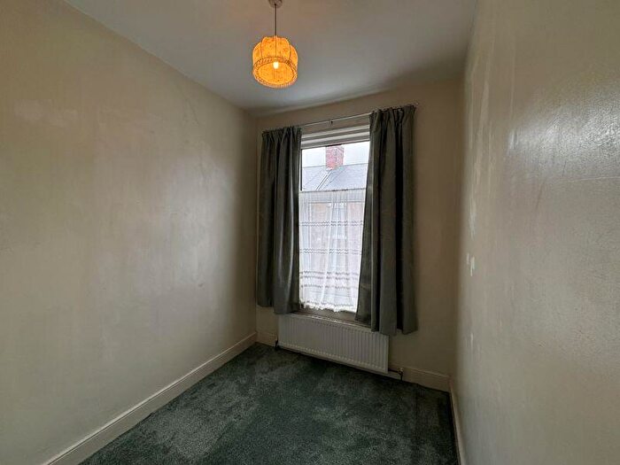 3 Bedroom Flat To Rent In Vine Street, South Shields, NE33