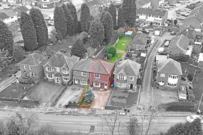 3 Bedroom Semi Detached House For Sale In Tamworth Road, Amington, B77