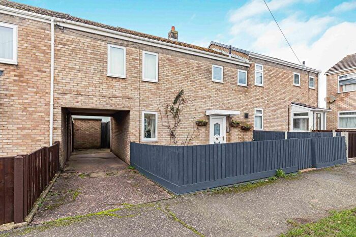 3 Bedroom Terraced House For Sale In Sycamore Drive, Huntingdon, Cambridgeshire., PE29
