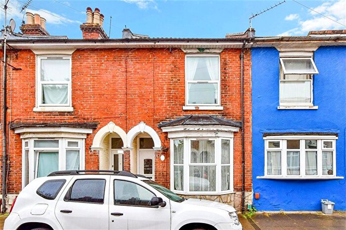 3 Bedroom Terraced House For Sale In Agincourt Road, Portsmouth, Hampshire, PO2