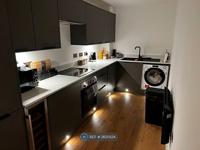 2 Bedroom Flat To Rent In Queensbridge Drive, Ramsgate, CT11